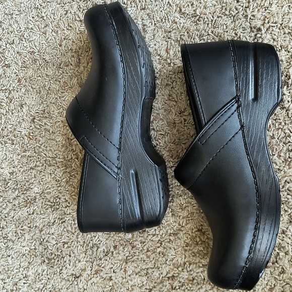 Dansko Professional Shoes size 37 - Picture 8 of 11